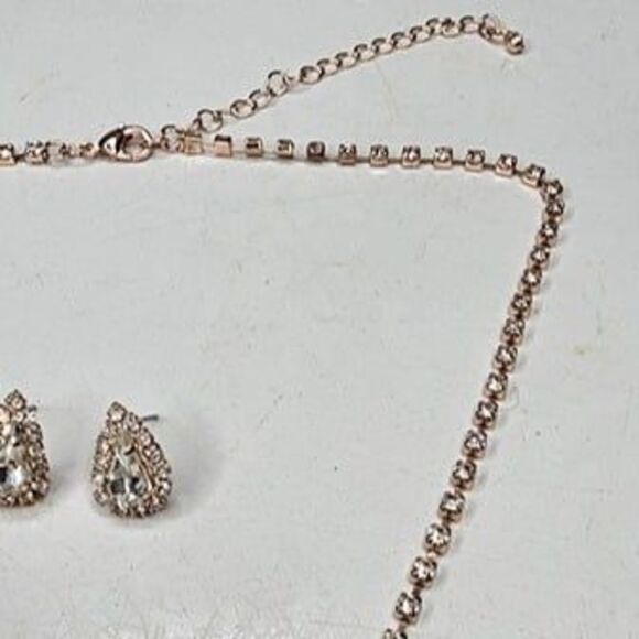 Rose Gold Teardrop Halo Rhinestone Tennis Necklace and Earring Jewelry Set 18"L - Picture 6 of 6